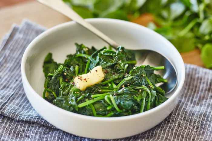 Spinach sauteed recipe recipes cook saute fresh tasty cooked way side dishes sauted quick easy sautéed healthy thespruceeats spruce simple